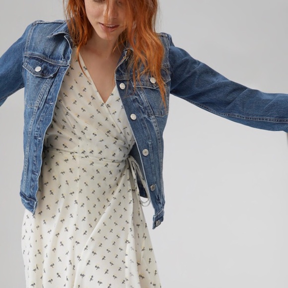 gap denim jacket womens